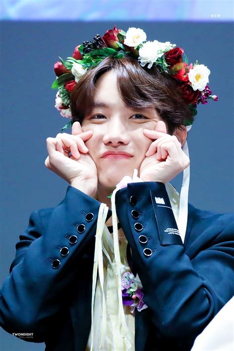 j hope cute pic